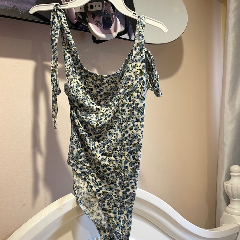 Cute summer/vacation floral bodysuit